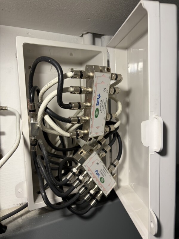 รับซ่อมจานดาวเทียมบางเพรียง